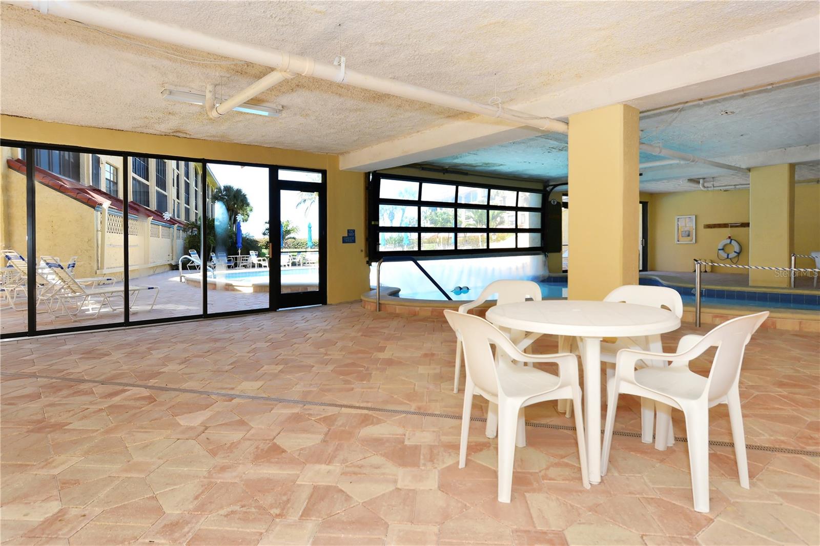 TORTUGA - Residential Lease