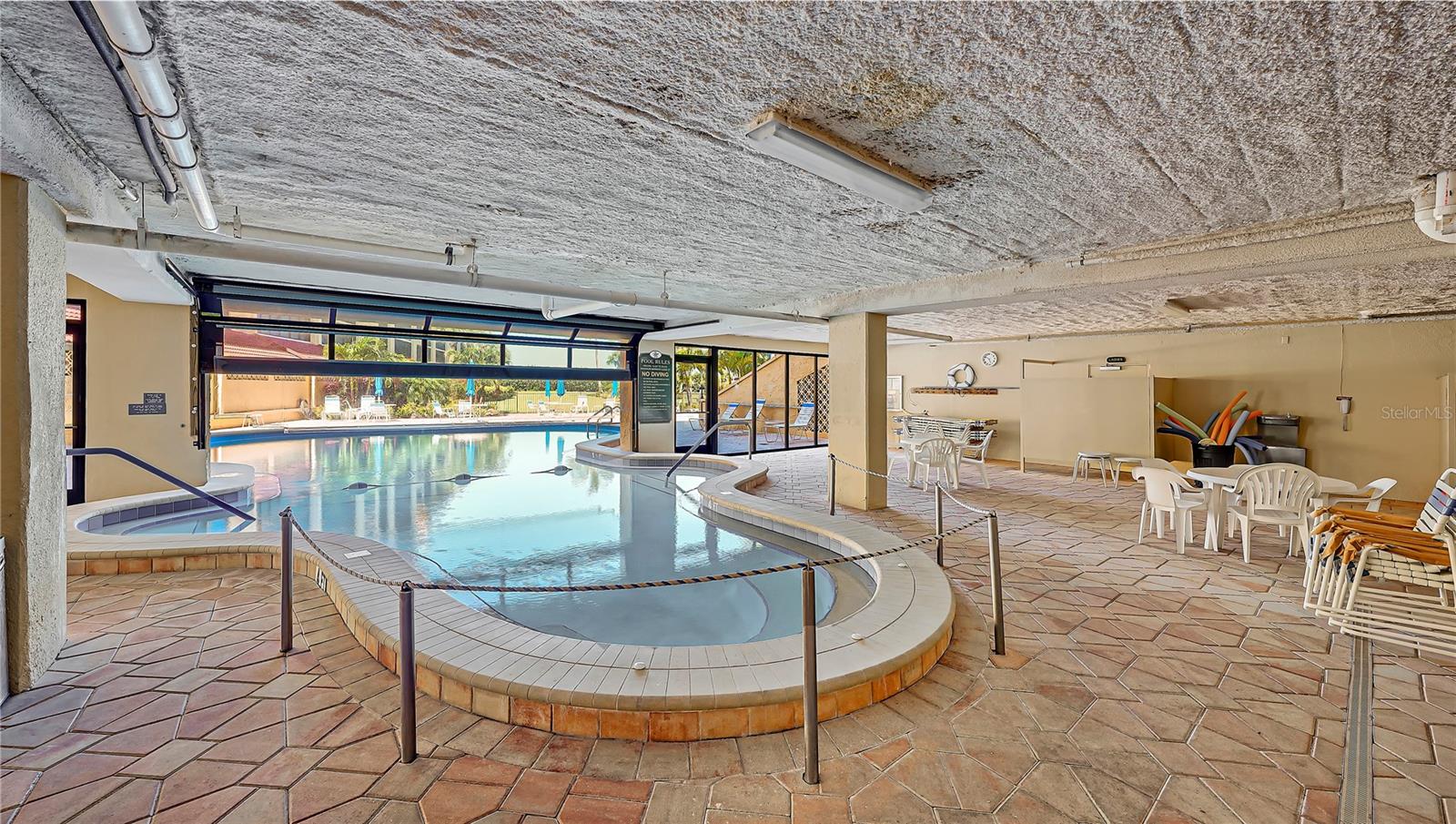 TORTUGA - Residential Lease