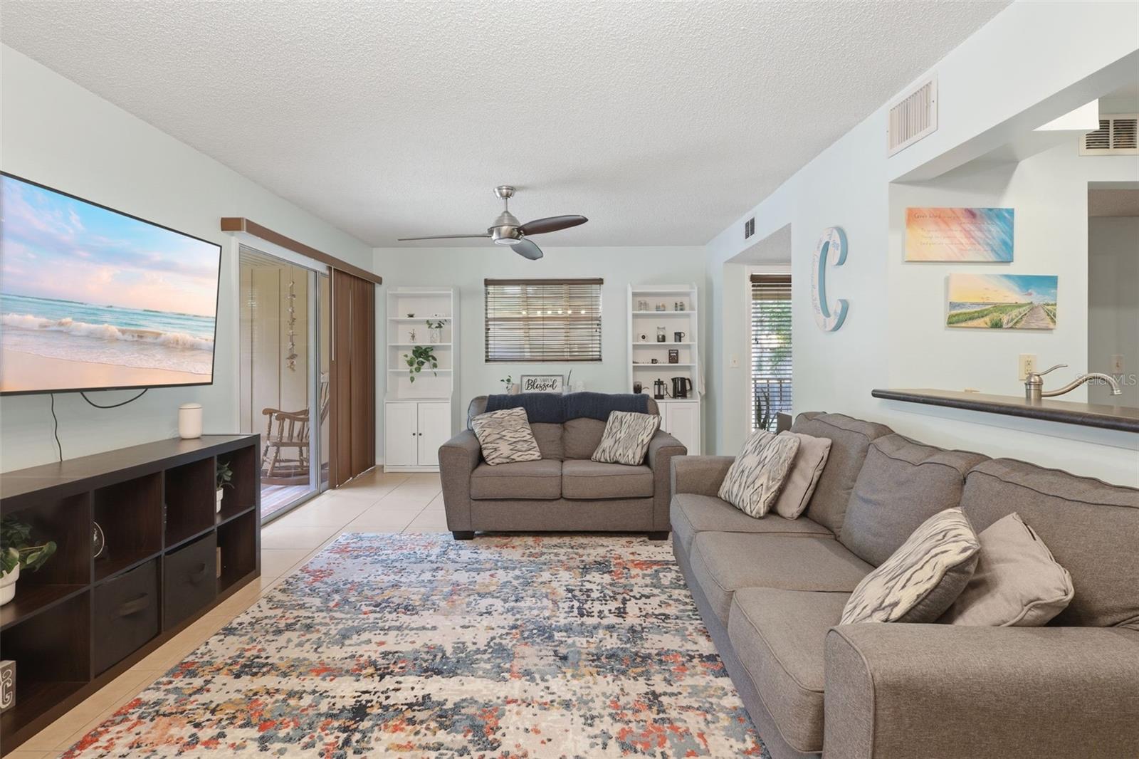 LAKESIDE CONDO APTS - Residential