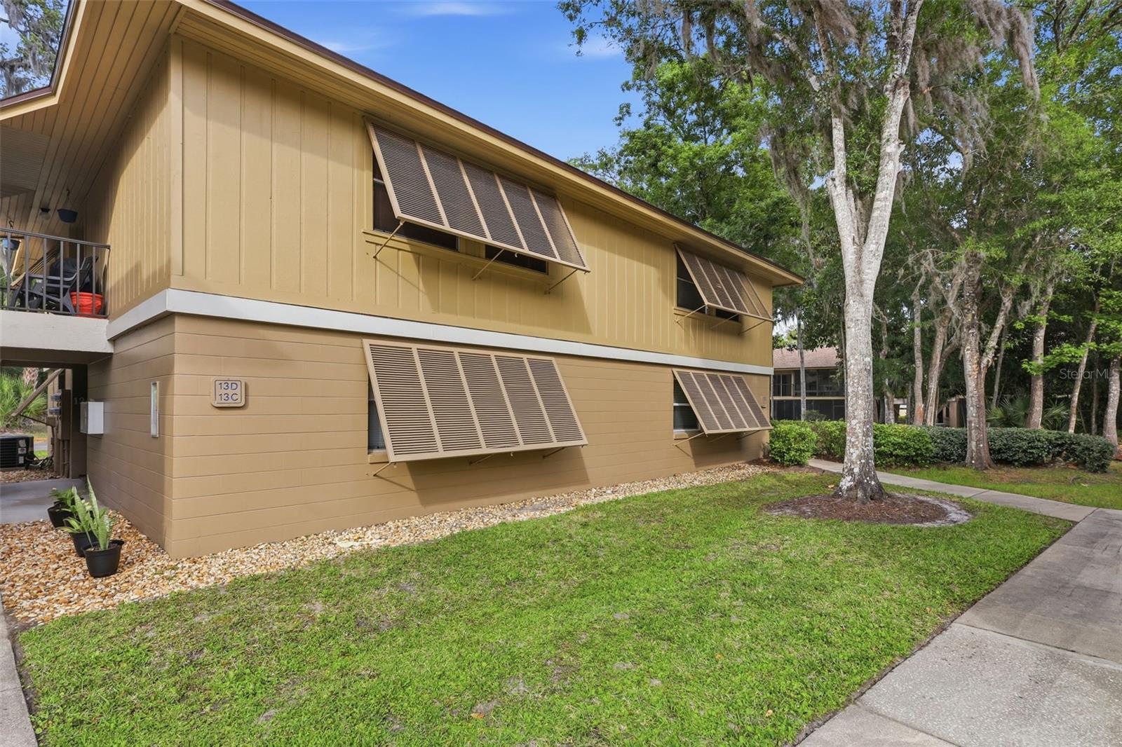 LAKESIDE CONDO APTS - Residential