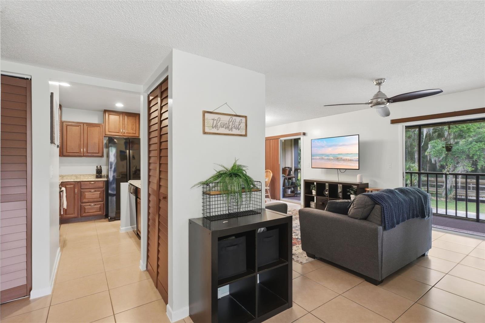 LAKESIDE CONDO APTS - Residential