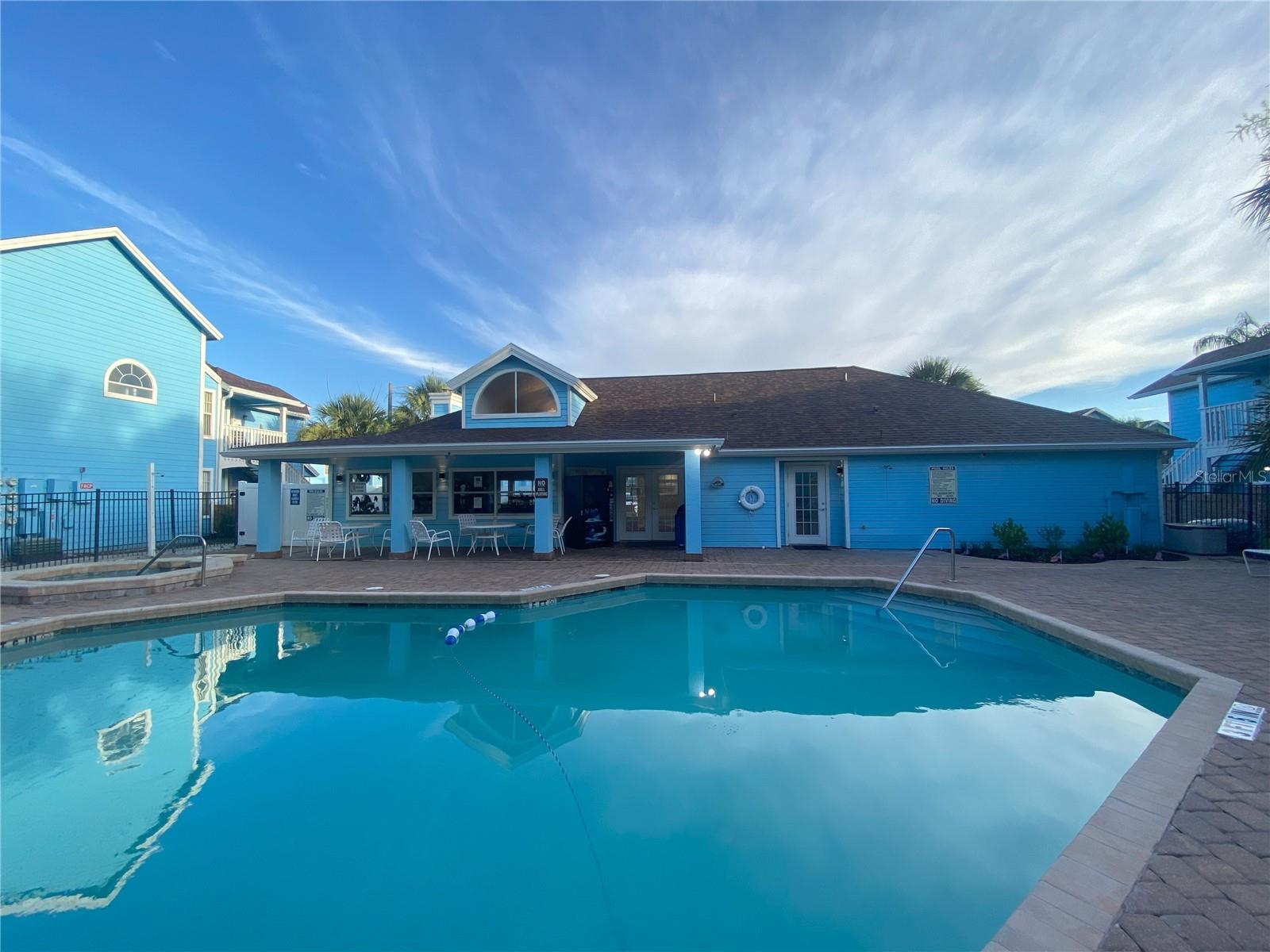 VILLAS AT SOMERSET THE - Residential