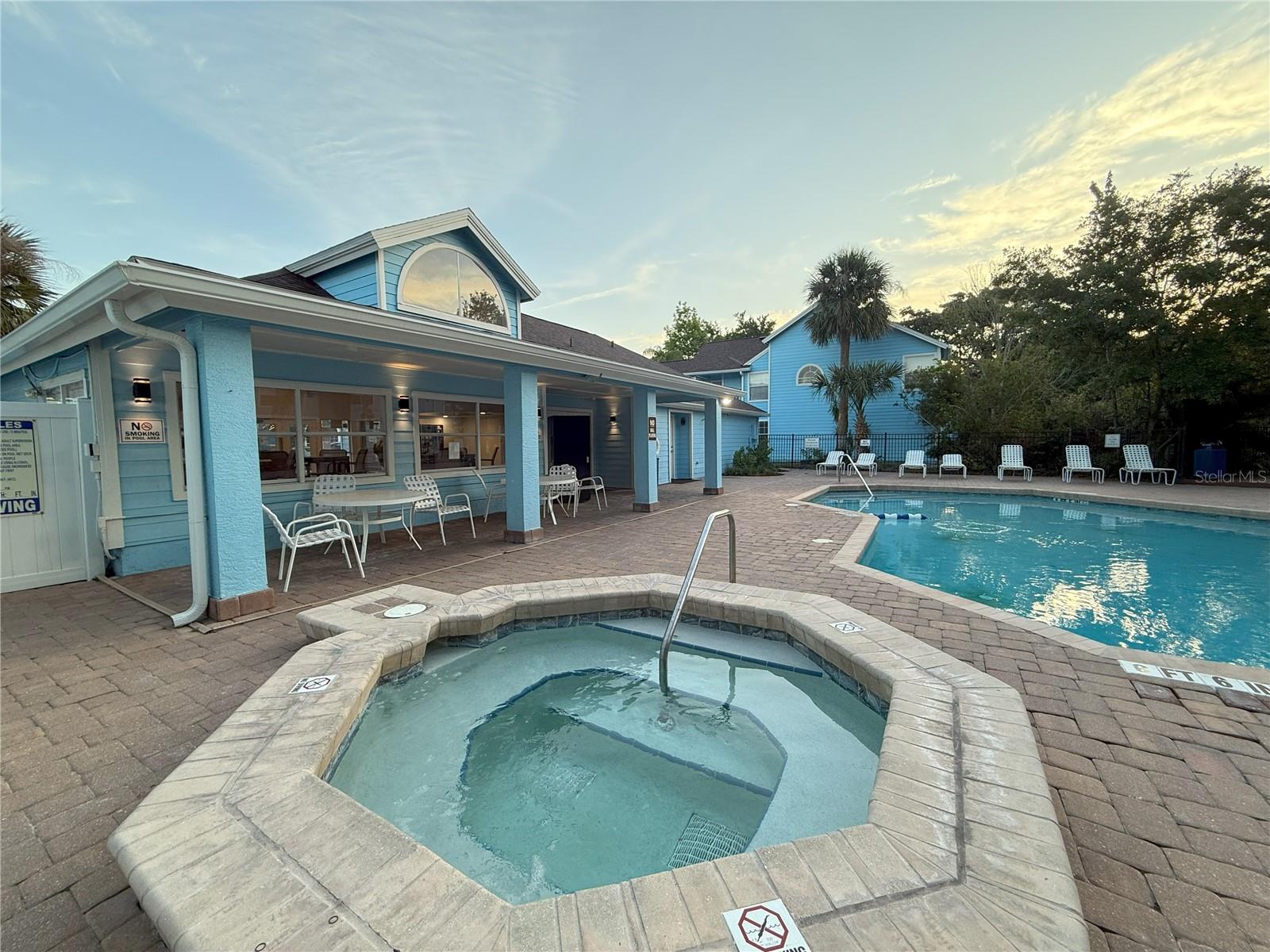 VILLAS AT SOMERSET THE - Residential