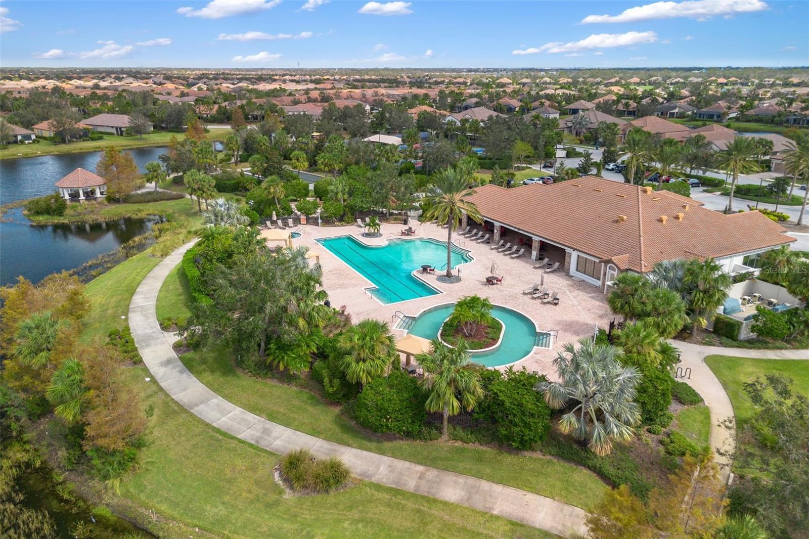 ESPLANADE PH I - Residential