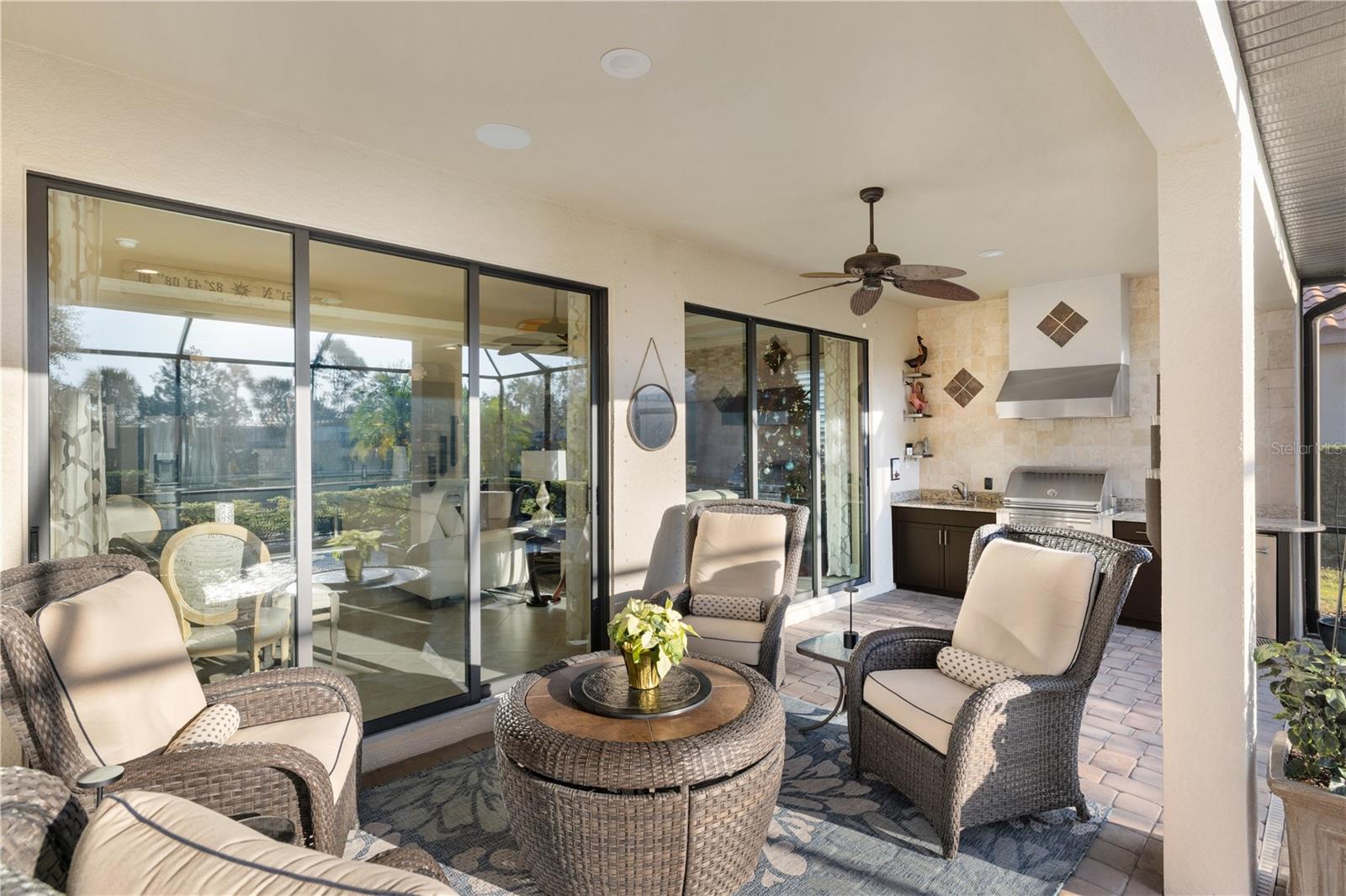 ESPLANADE PH I - Residential