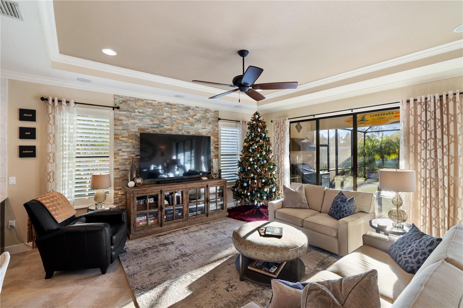 ESPLANADE PH I - Residential