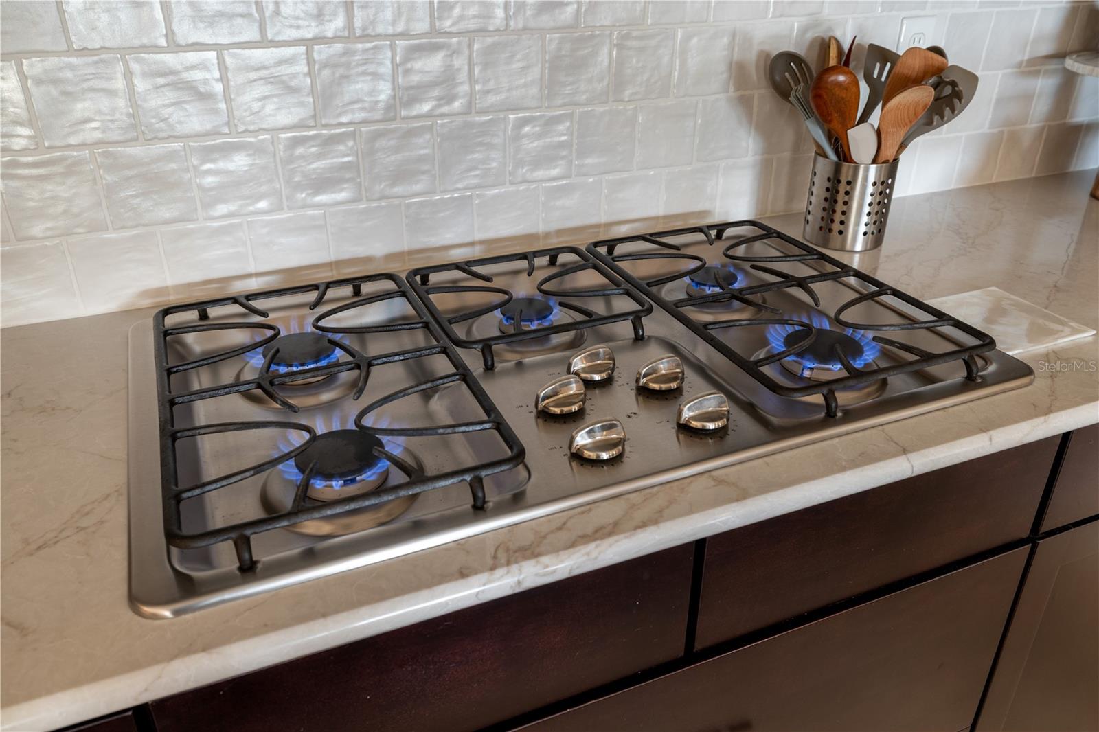 ESPLANADE PH I - Residential