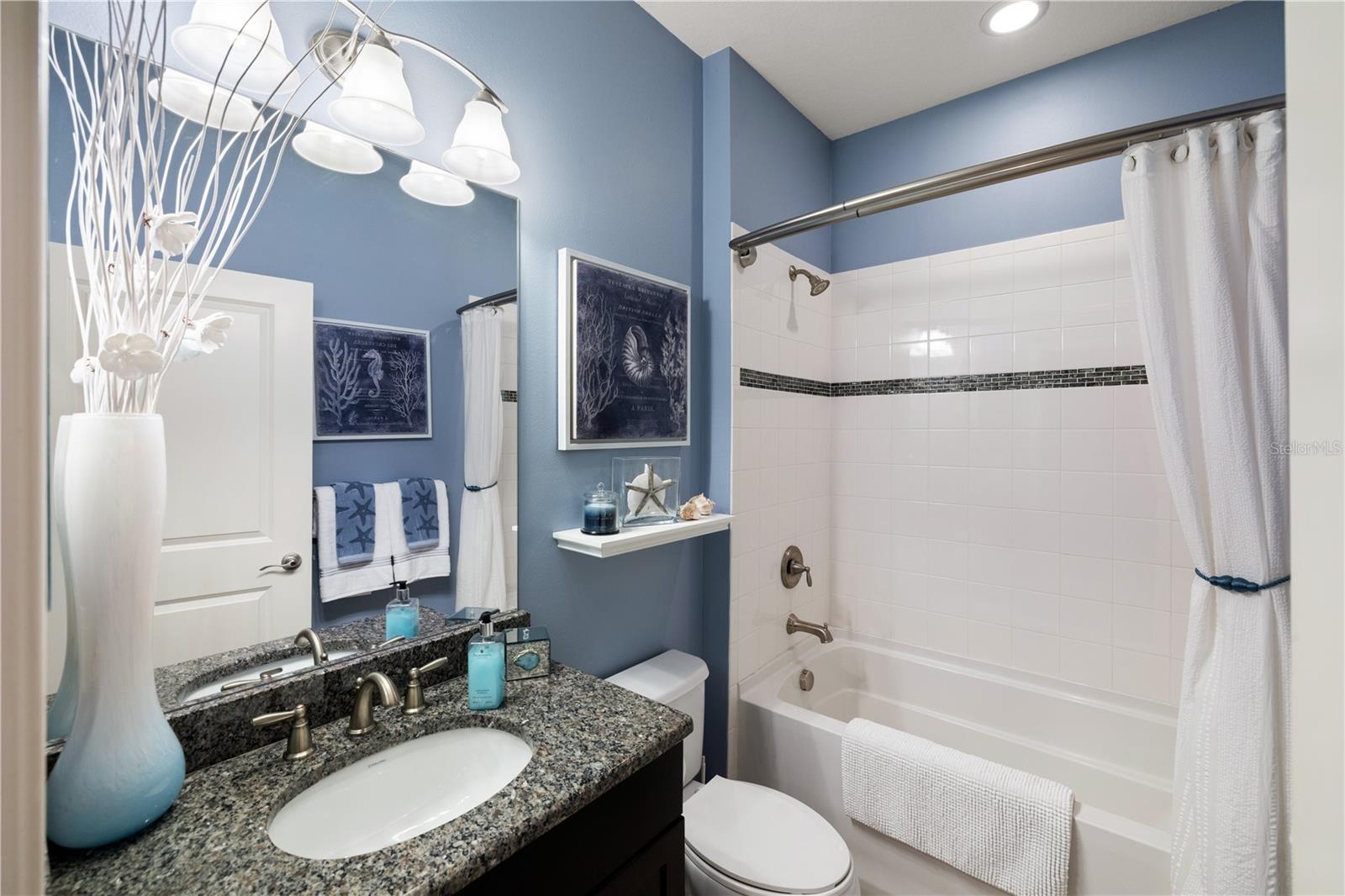 ESPLANADE PH I - Residential