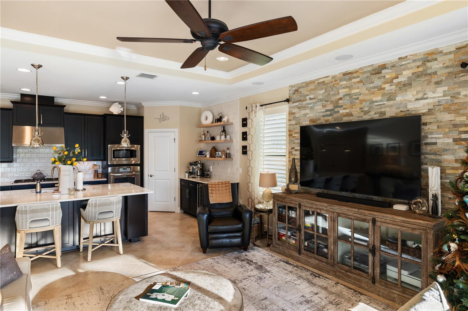 ESPLANADE PH I - Residential