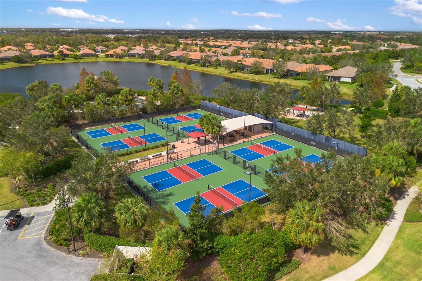 ESPLANADE PH I - Residential