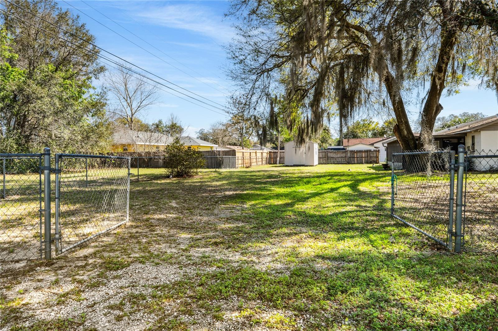 INVERNESS ACRES UNIT 01 AKA INVERNESS VILLAGE - Residential