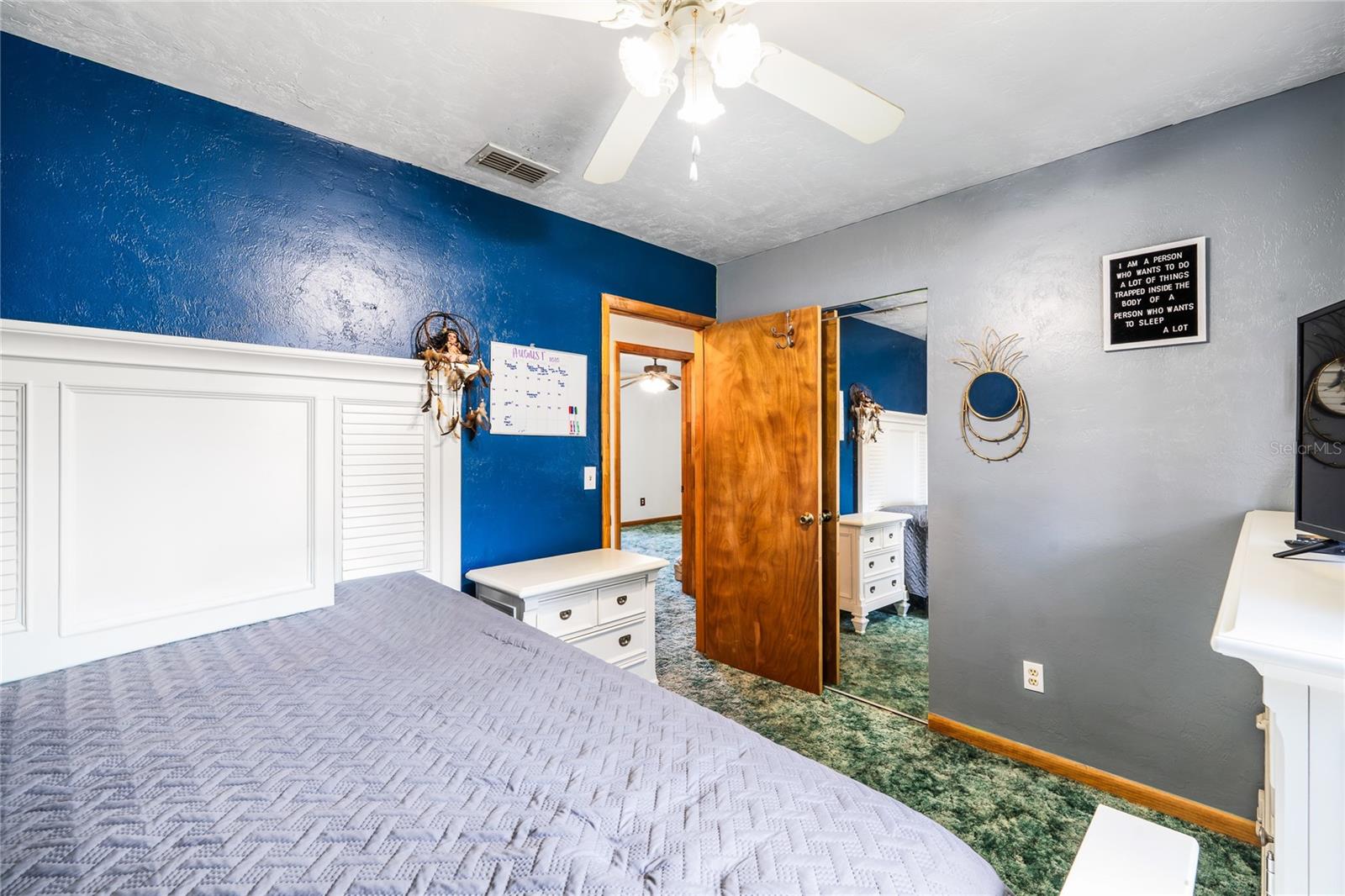 INVERNESS ACRES UNIT 01 AKA INVERNESS VILLAGE - Residential