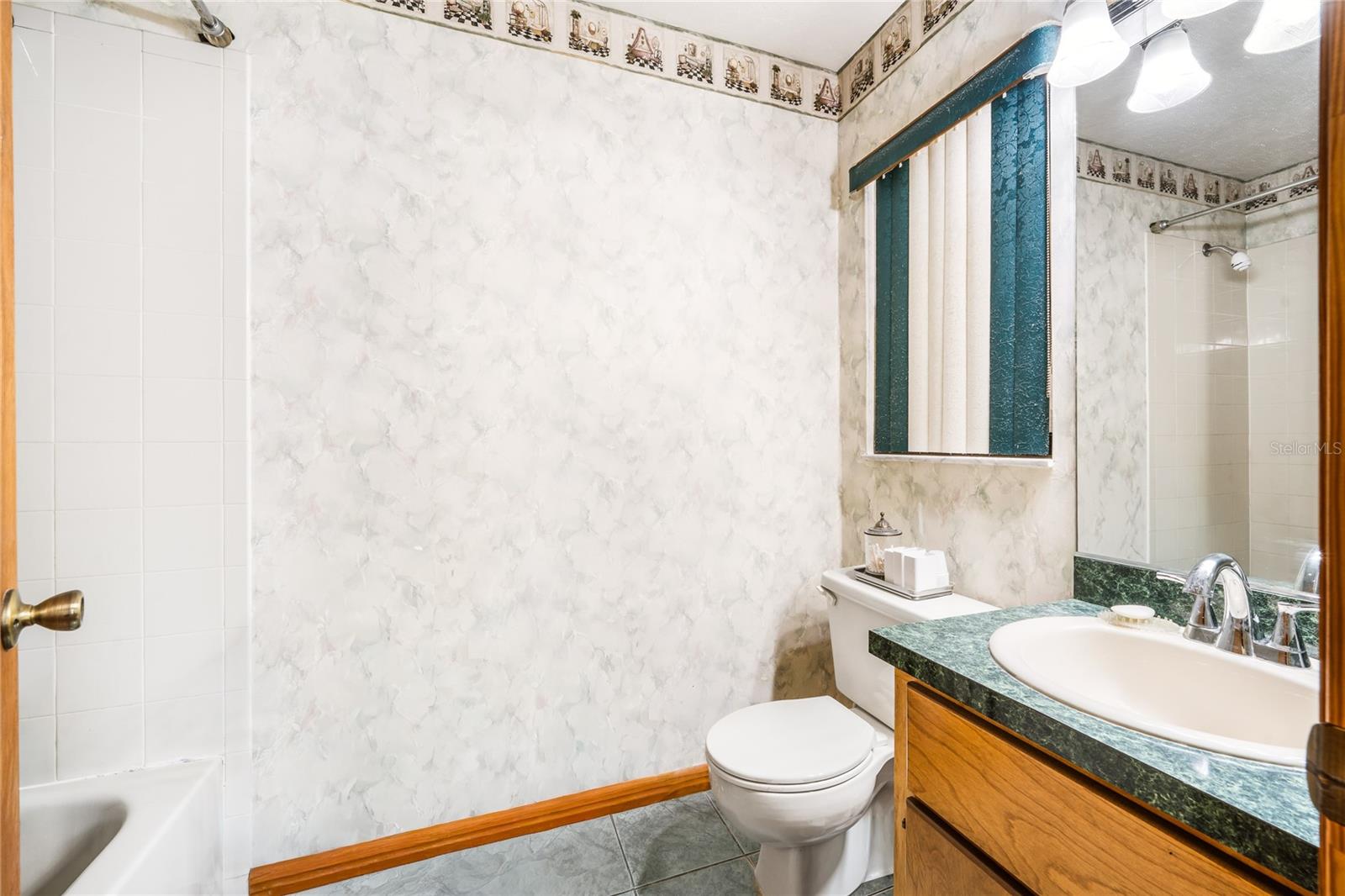 INVERNESS ACRES UNIT 01 AKA INVERNESS VILLAGE - Residential