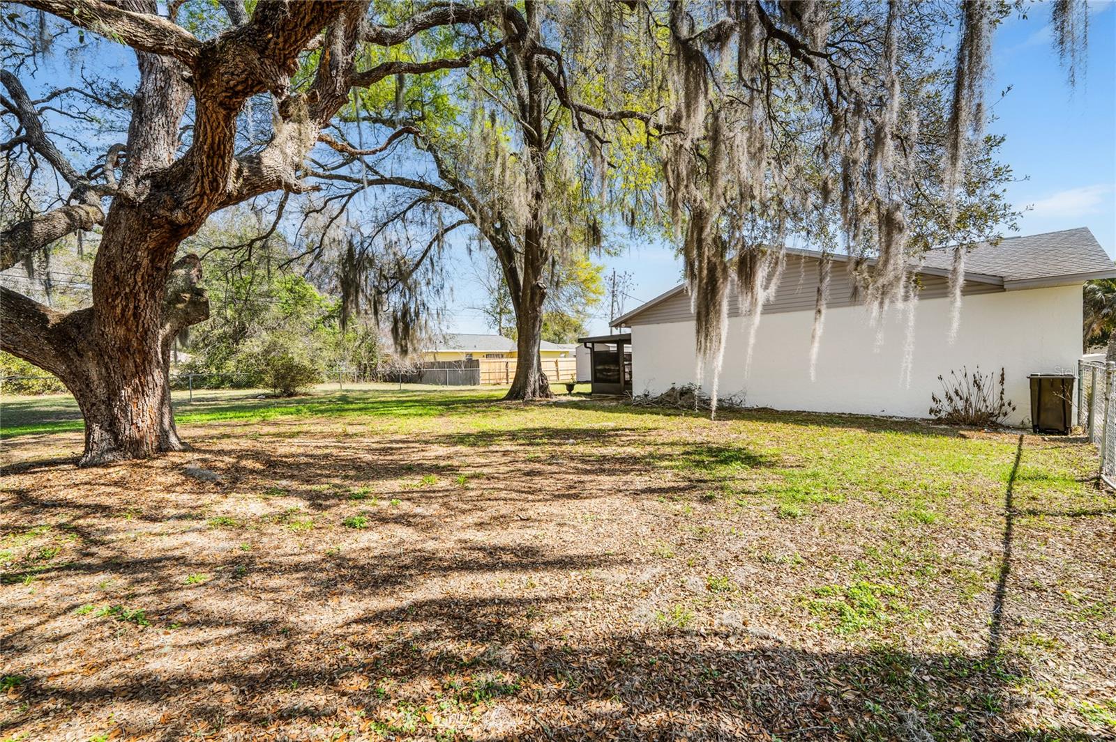 INVERNESS ACRES UNIT 01 AKA INVERNESS VILLAGE - Residential