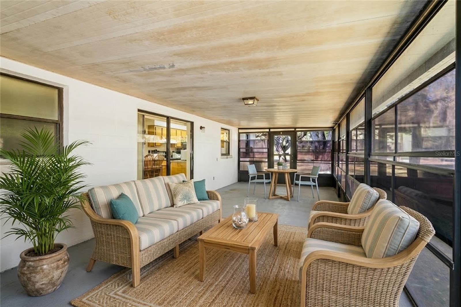 INVERNESS ACRES UNIT 01 AKA INVERNESS VILLAGE - Residential