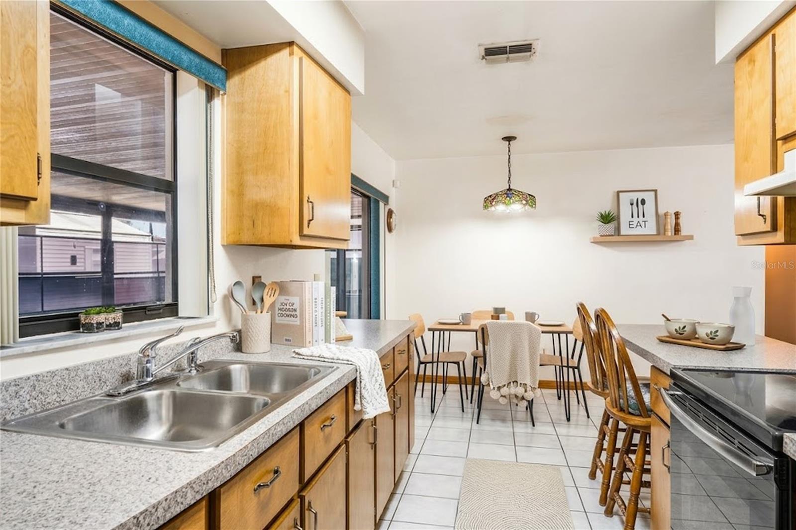 INVERNESS ACRES UNIT 01 AKA INVERNESS VILLAGE - Residential