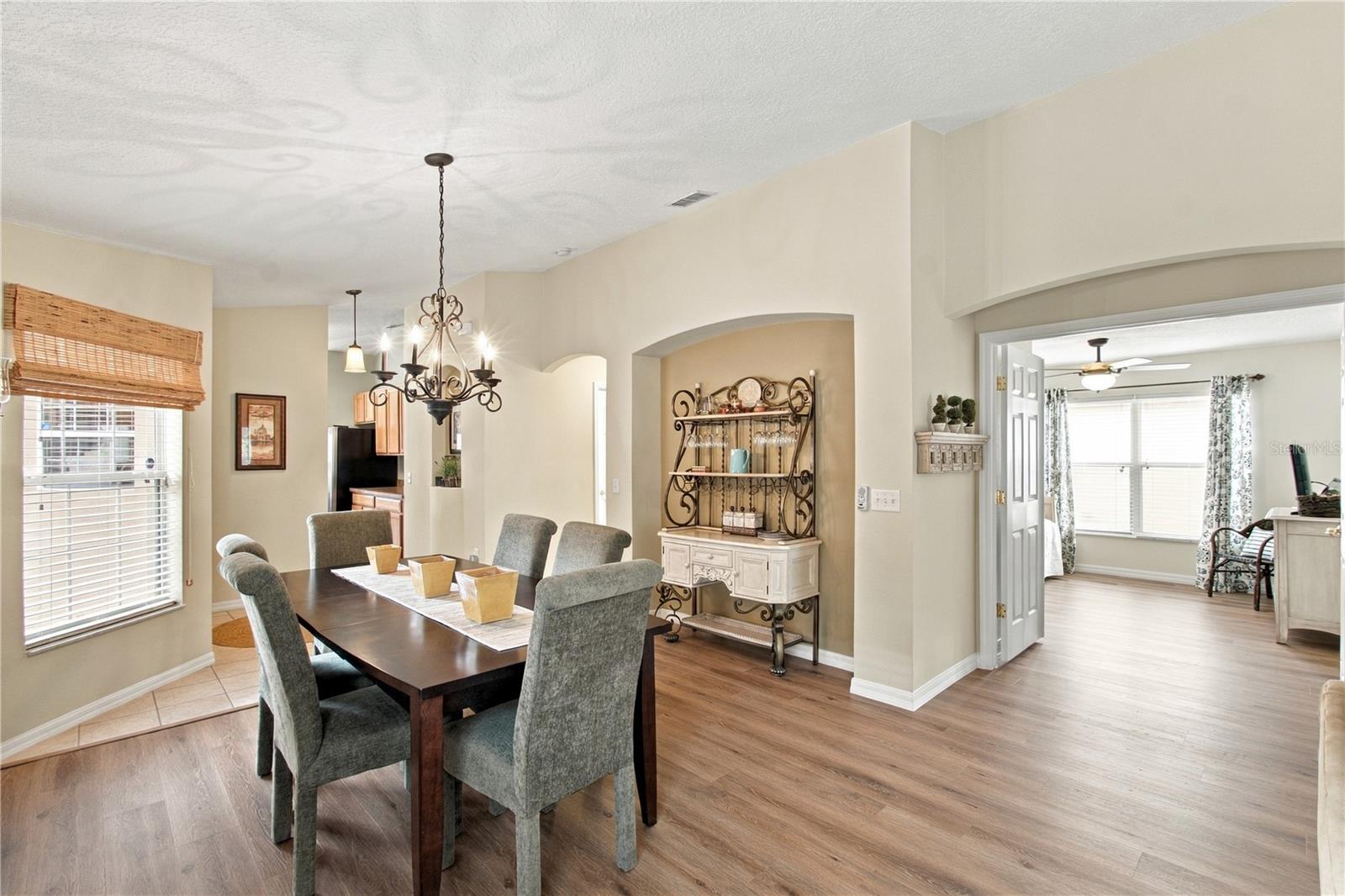 516 GRAND CANAL DR