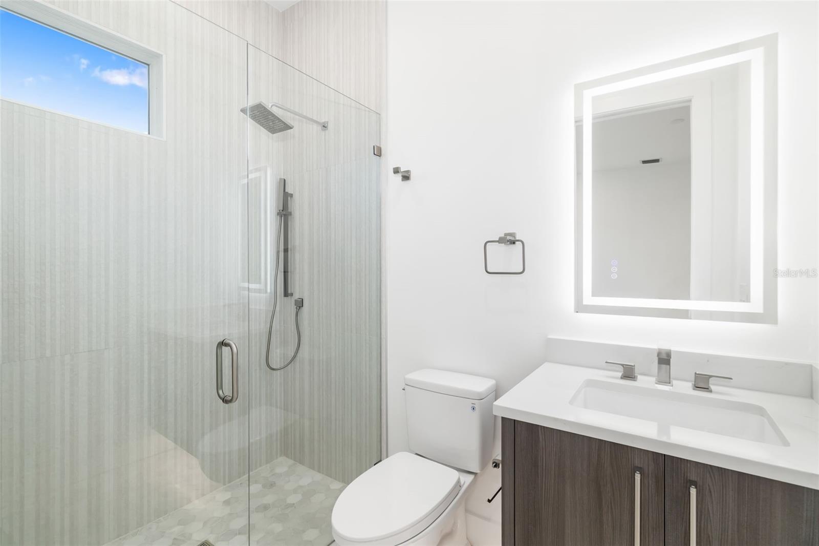 SOUTH GATE - Residential