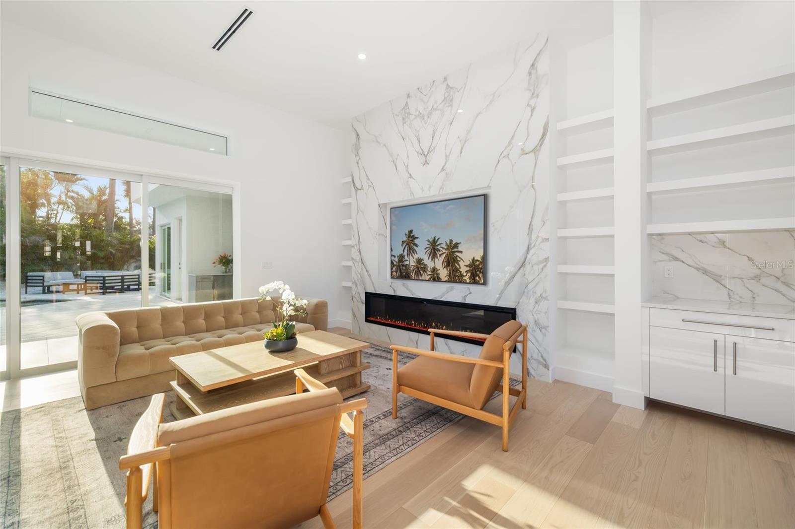 SOUTH GATE - Residential