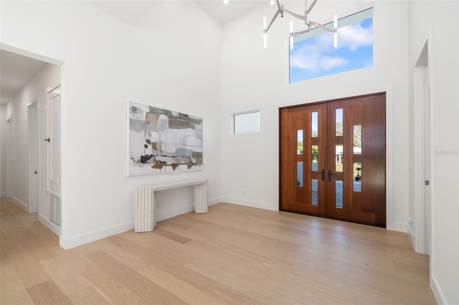 SOUTH GATE - Residential