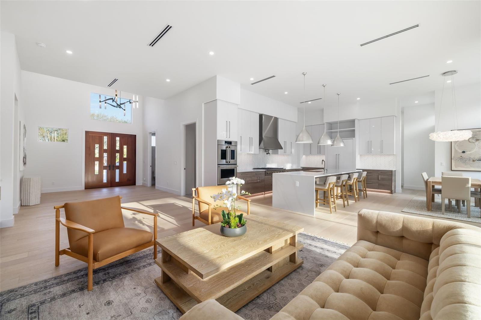 SOUTH GATE - Residential