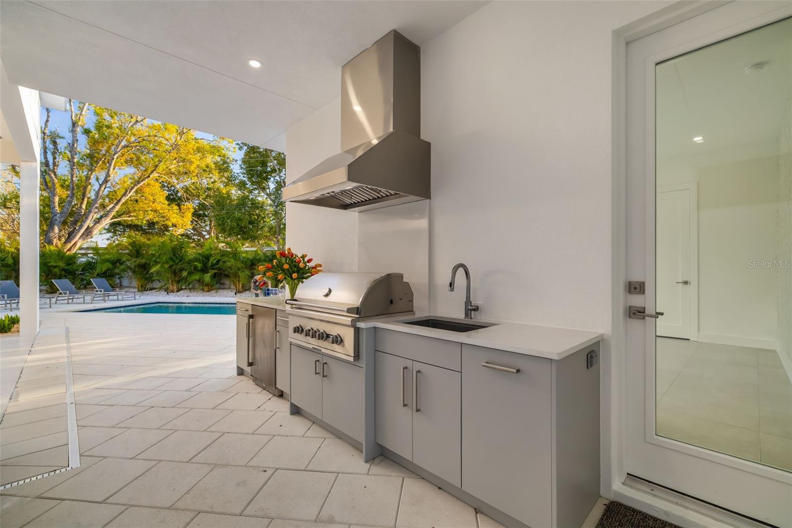 SOUTH GATE - Residential