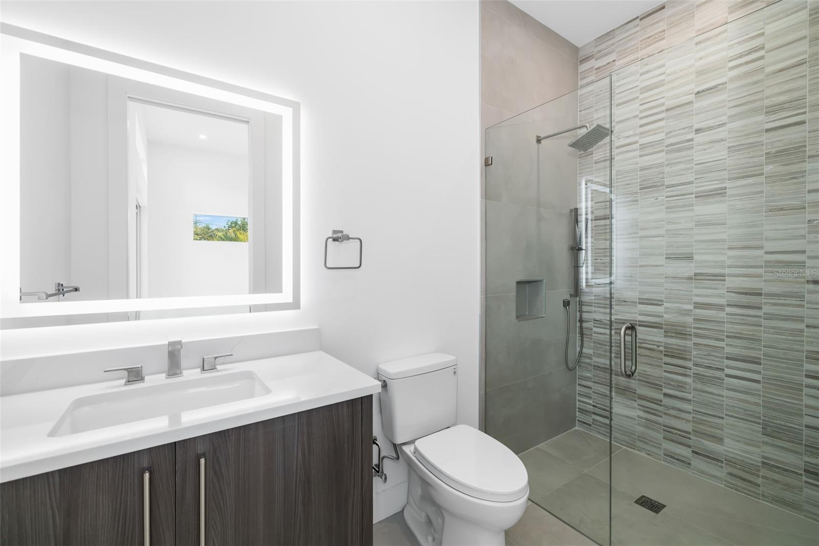 SOUTH GATE - Residential