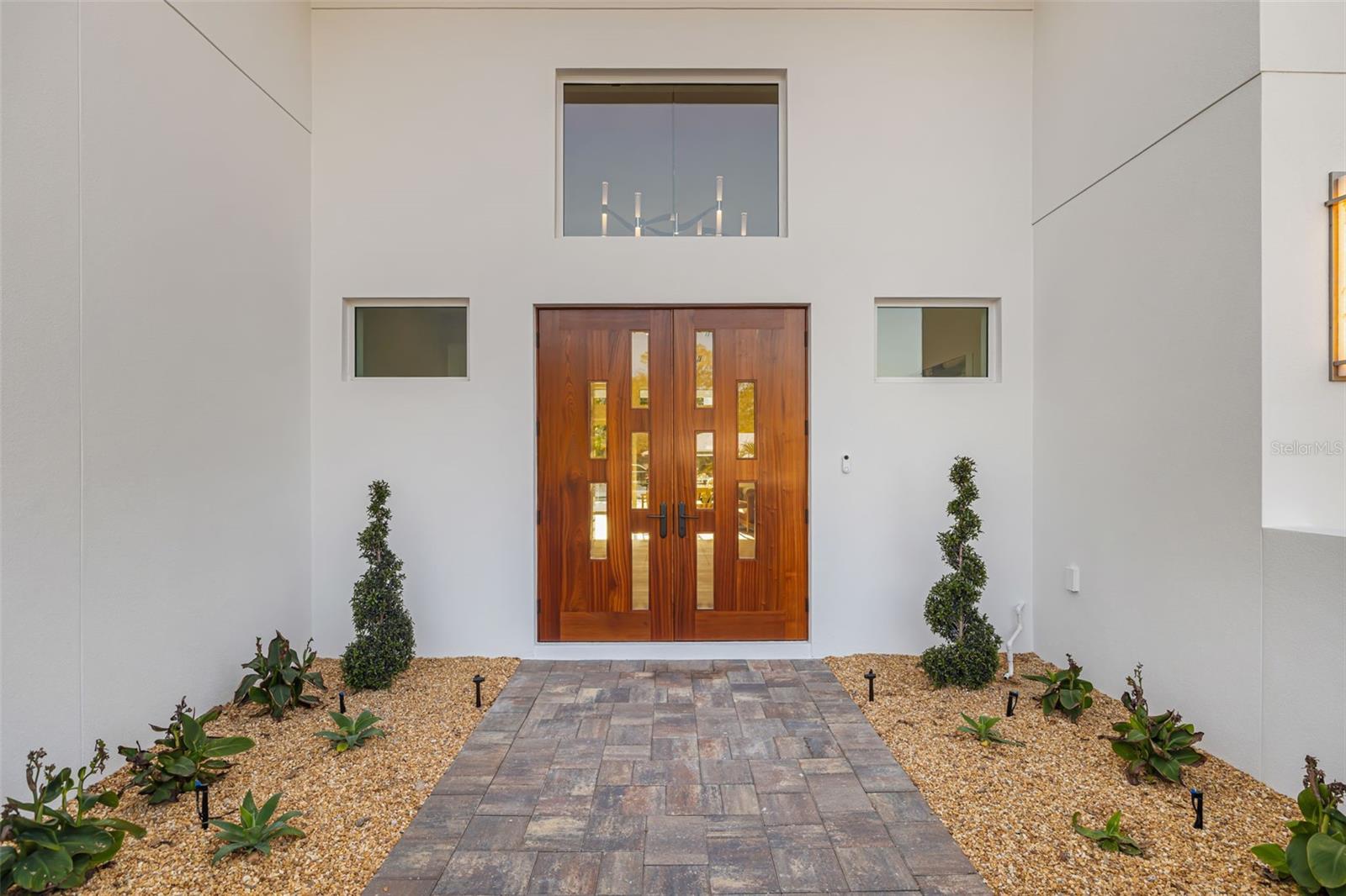 SOUTH GATE - Residential