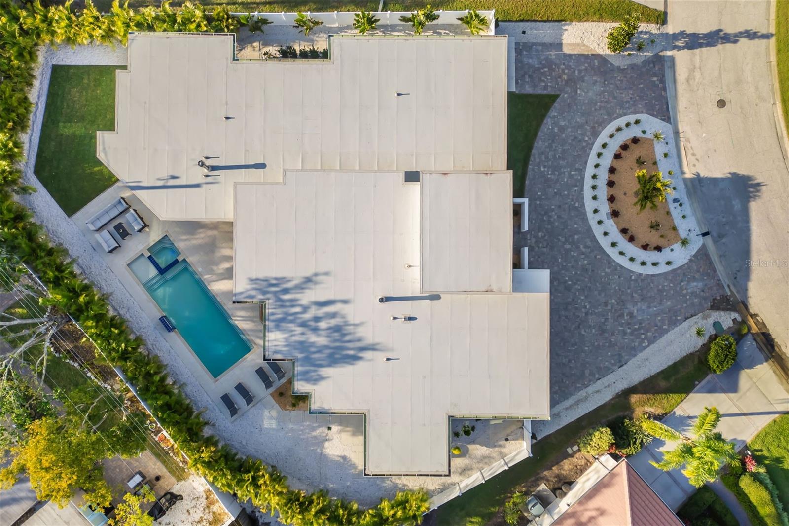 SOUTH GATE - Residential