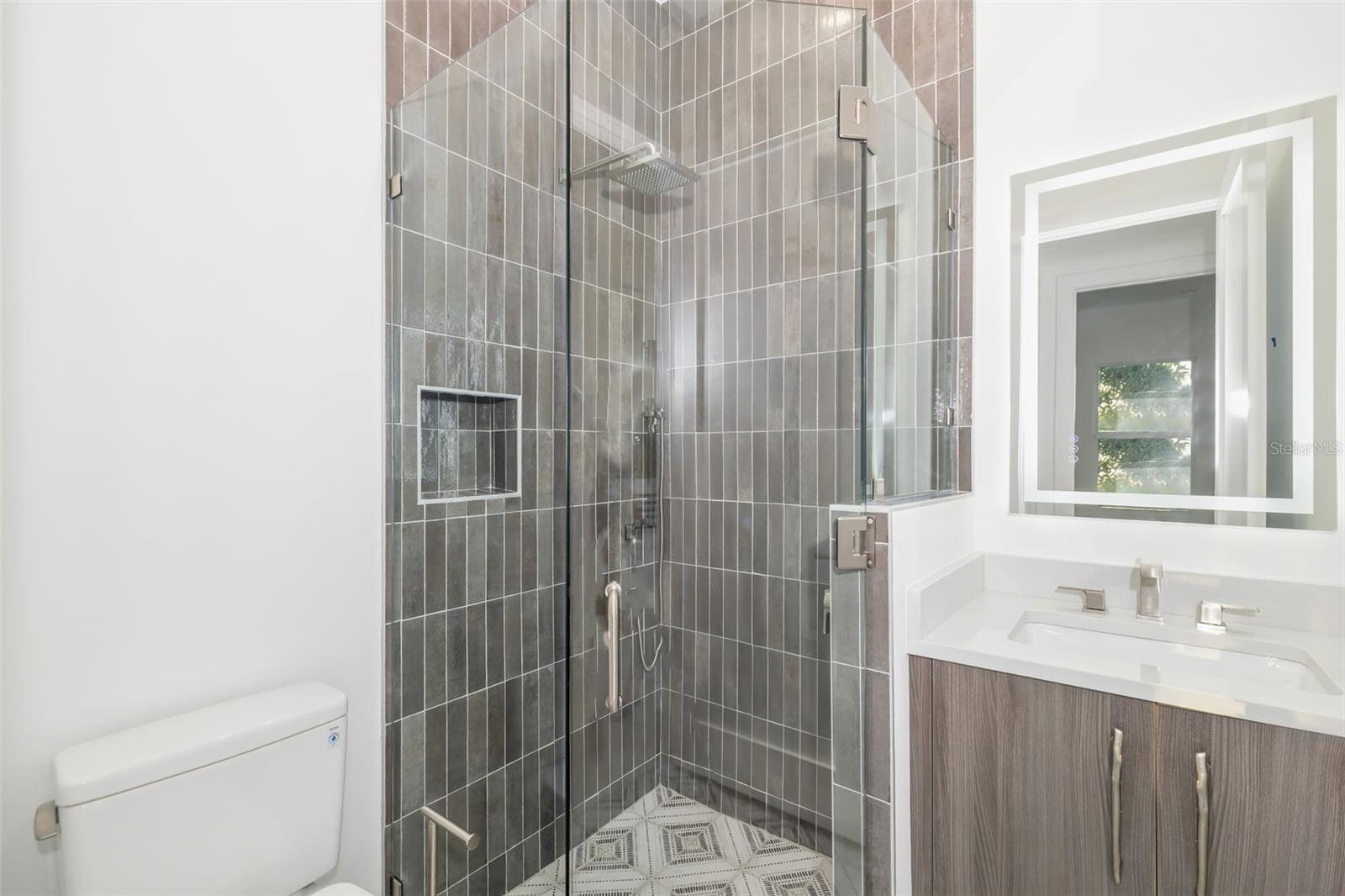 SOUTH GATE - Residential