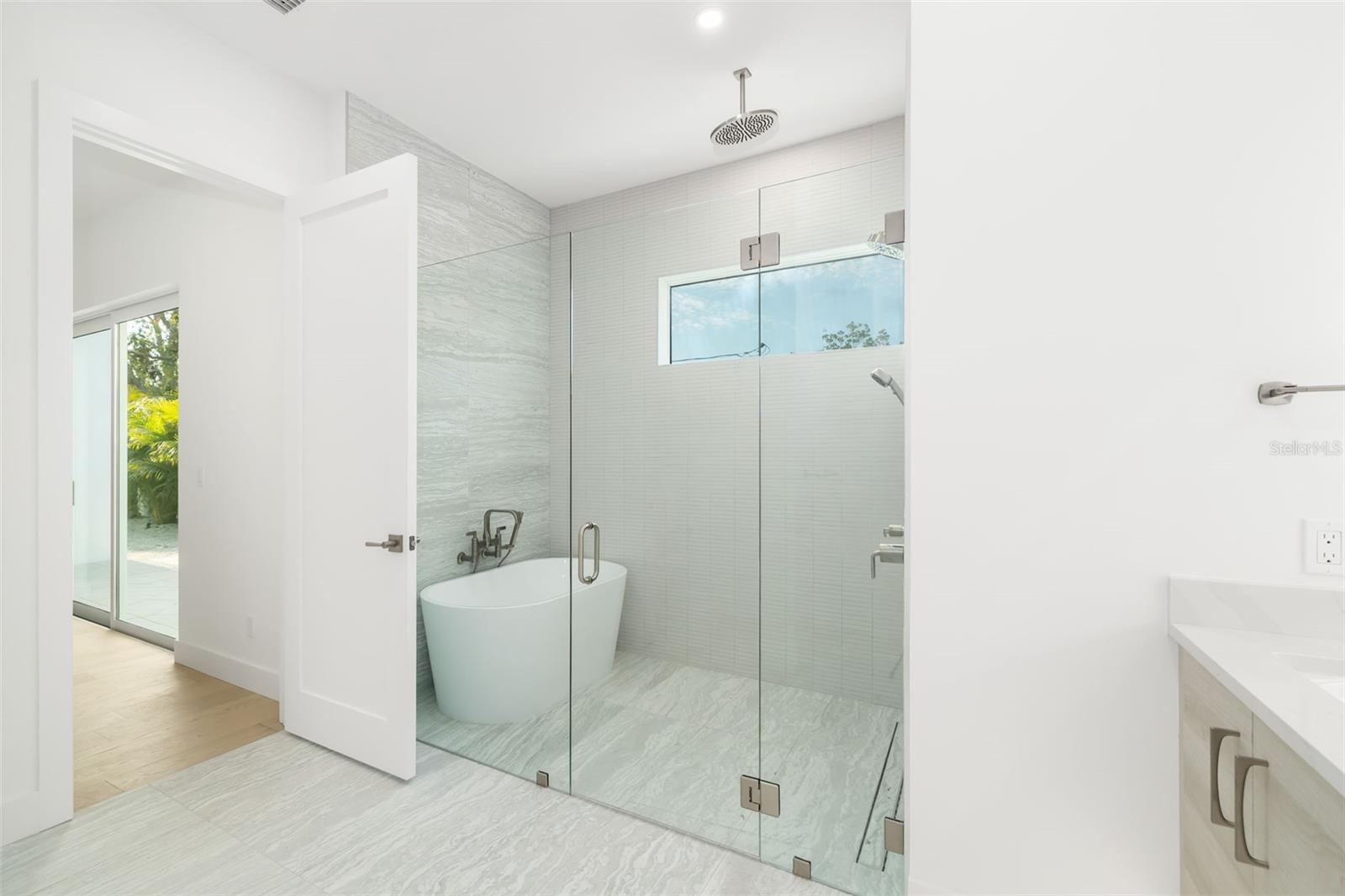 SOUTH GATE - Residential