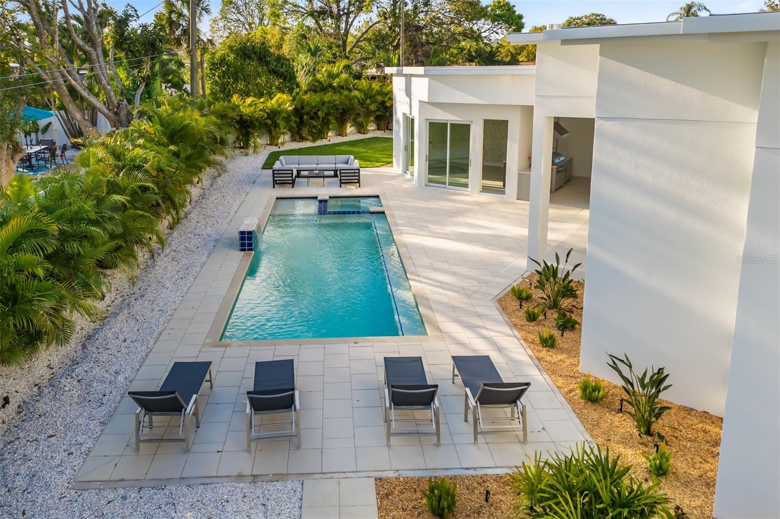 SOUTH GATE - Residential