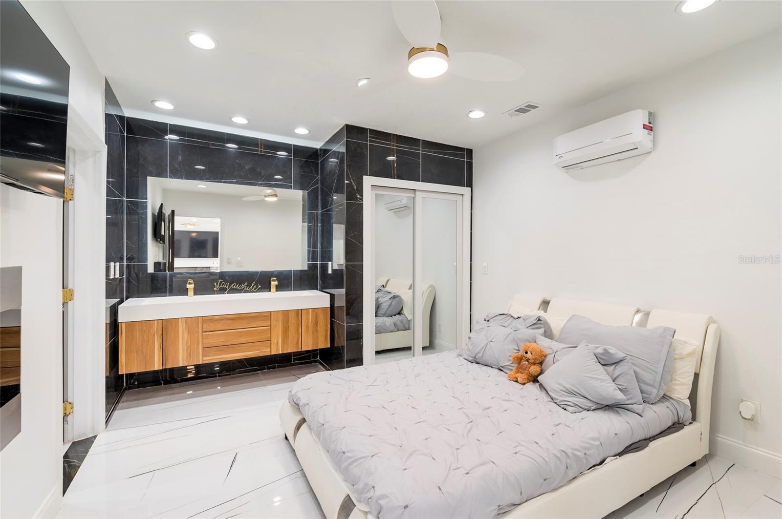 HARBOR HILLS 1ST ADD - Residential Lease