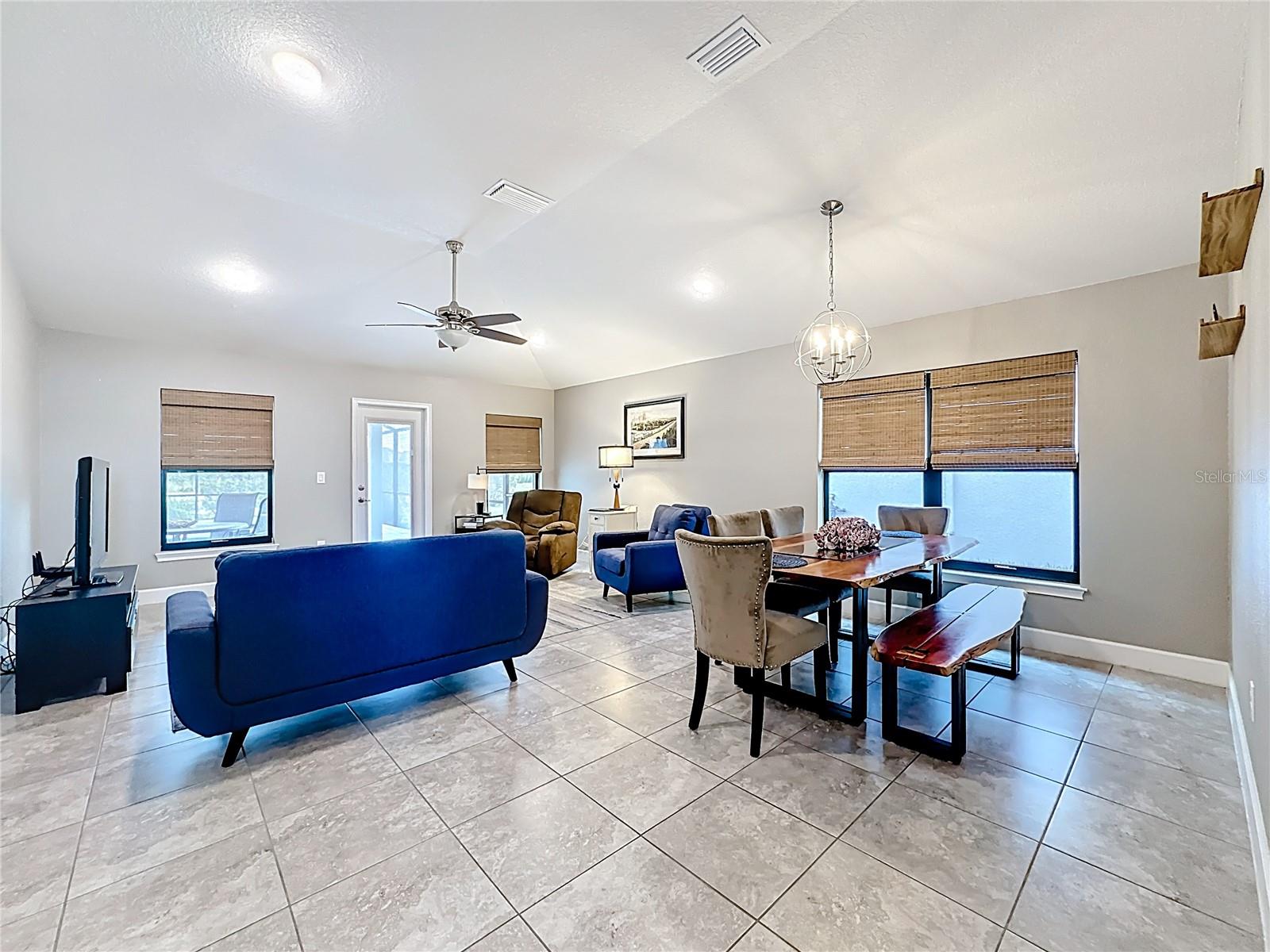 AVIARY AT RUTLAND RANCH PH 1A & 1B - Residential