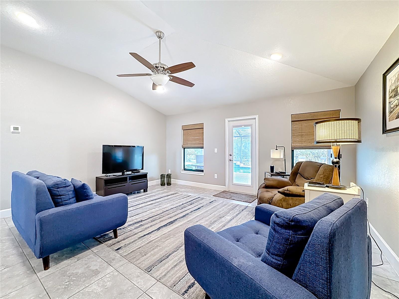 AVIARY AT RUTLAND RANCH PH 1A & 1B - Residential