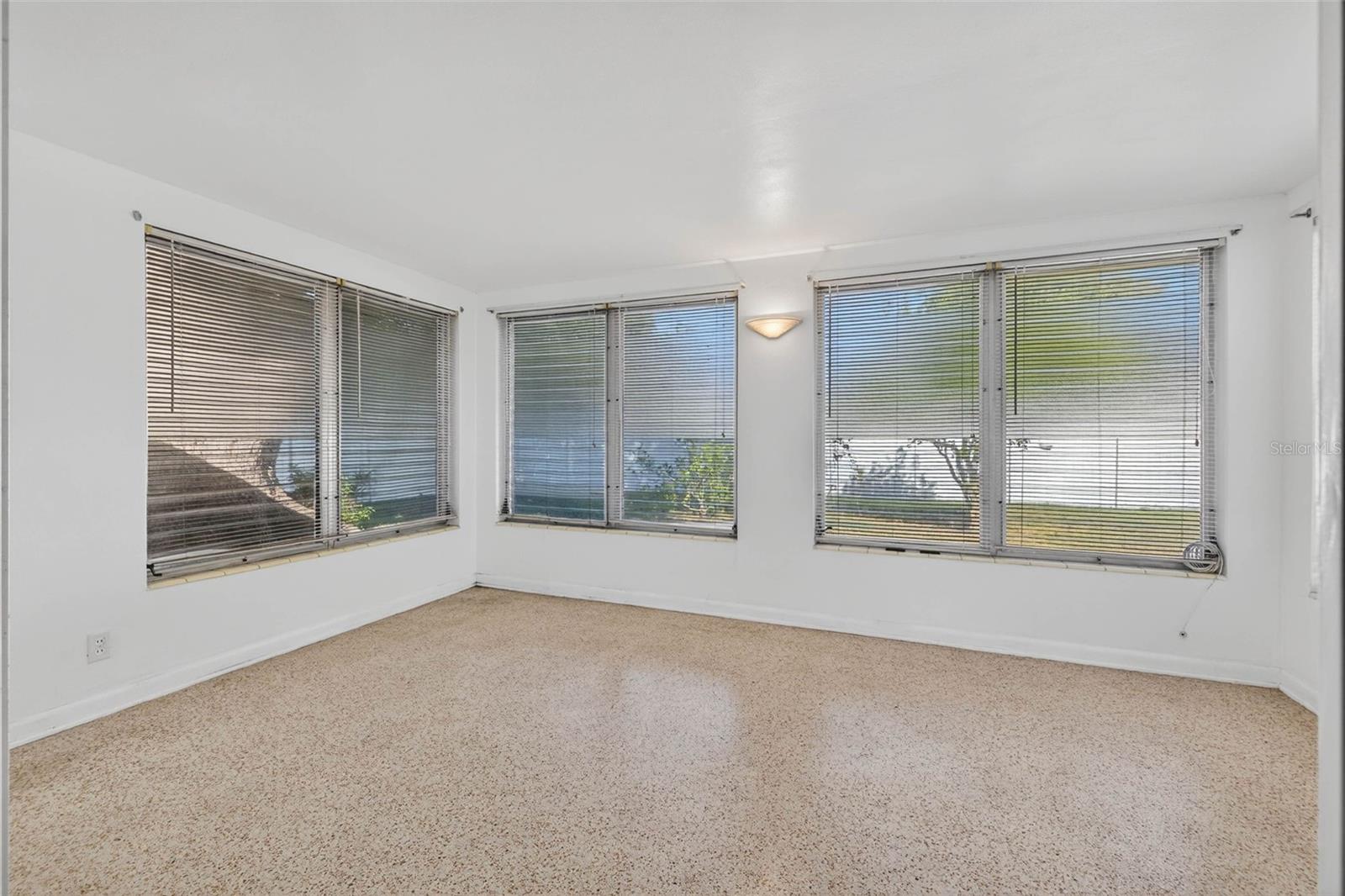 SUNNY PARK GROVES - Residential