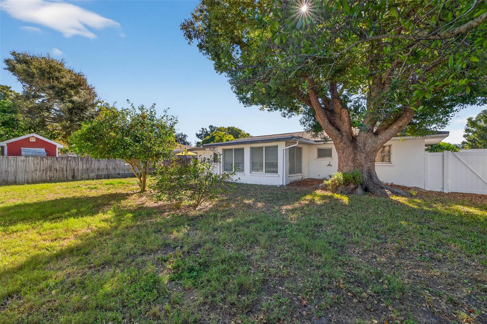 SUNNY PARK GROVES - Residential