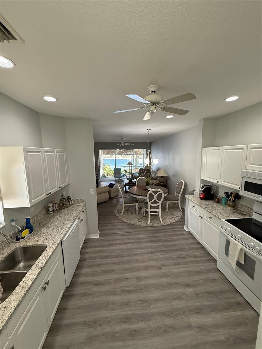 LAKESIDE PLANTATION - Residential