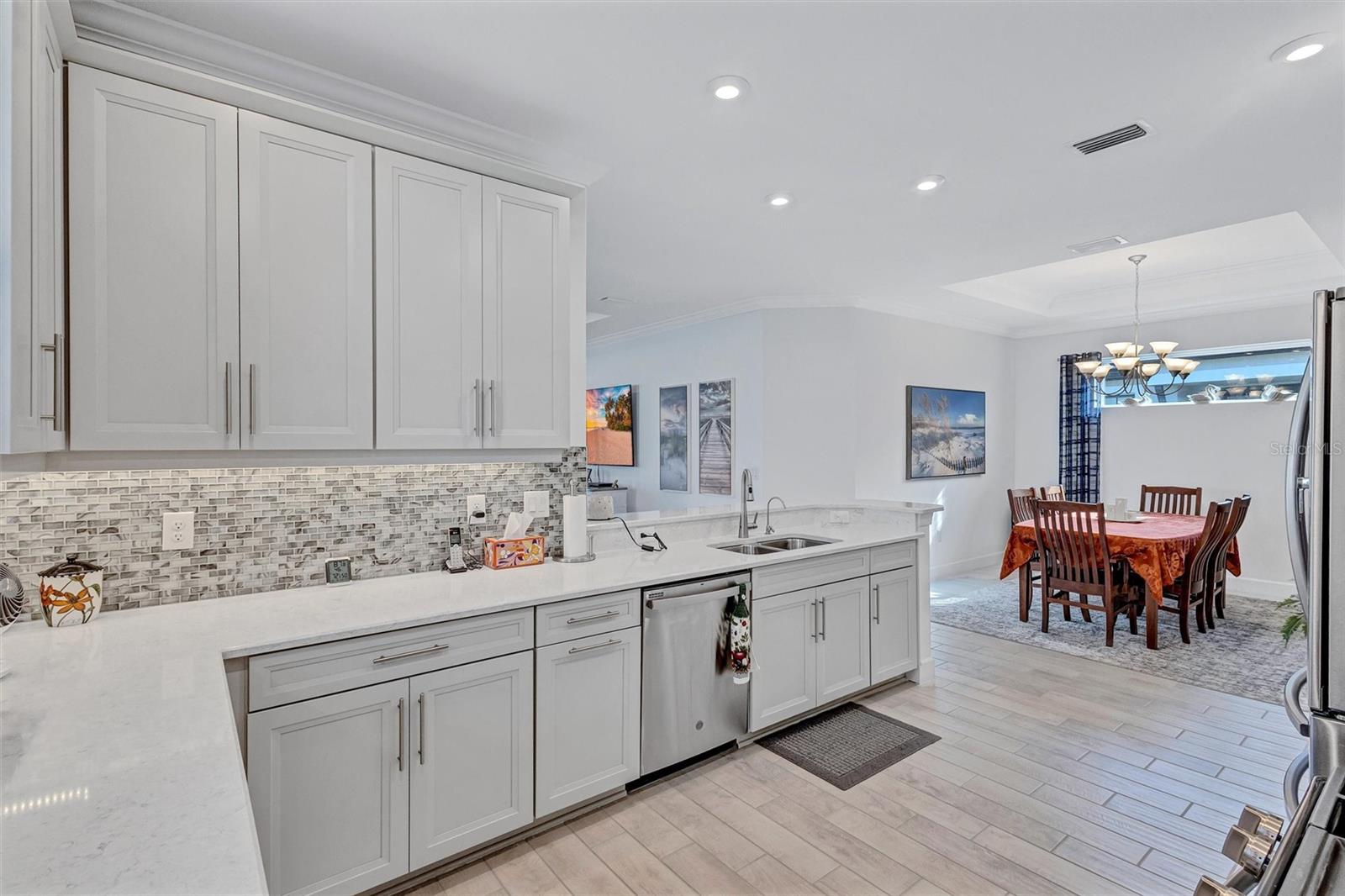 AZARIO ESPLANADE PH II SUBPH C-O - Residential