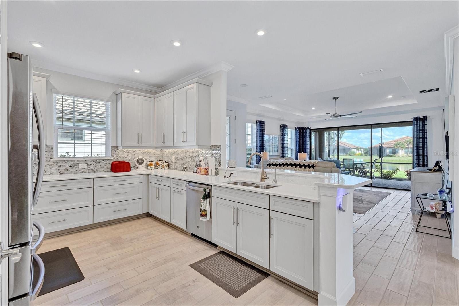 AZARIO ESPLANADE PH II SUBPH C-O - Residential