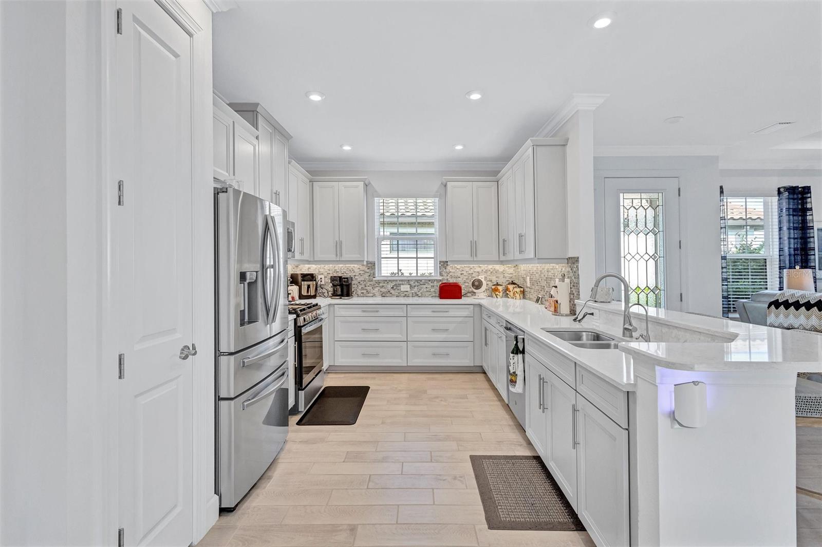 AZARIO ESPLANADE PH II SUBPH C-O - Residential