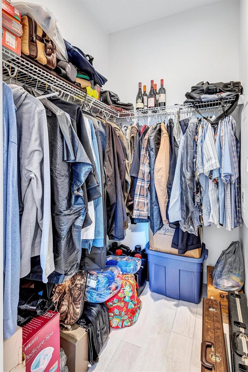 AZARIO ESPLANADE PH II SUBPH C-O - Residential