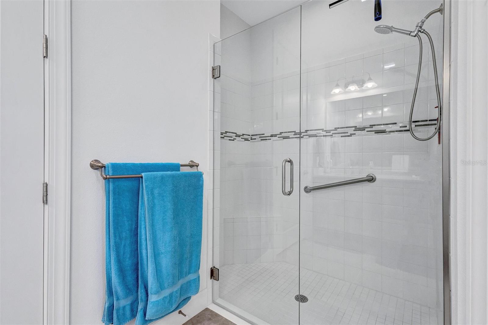 AZARIO ESPLANADE PH II SUBPH C-O - Residential