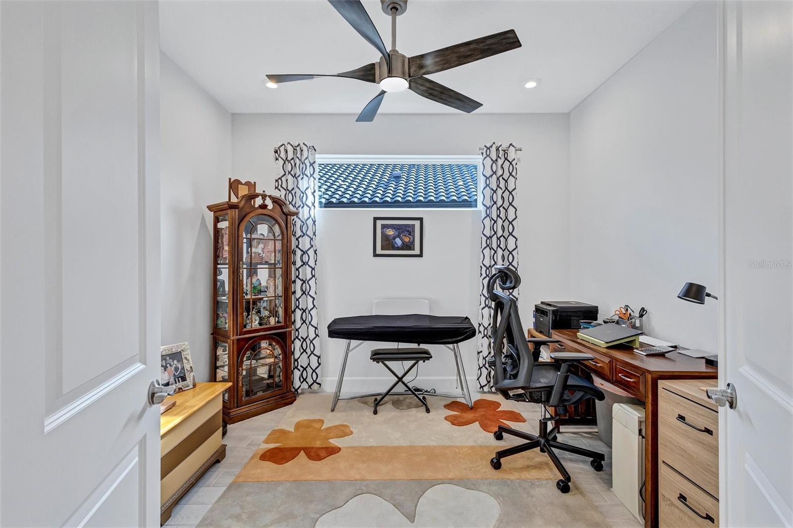 AZARIO ESPLANADE PH II SUBPH C-O - Residential