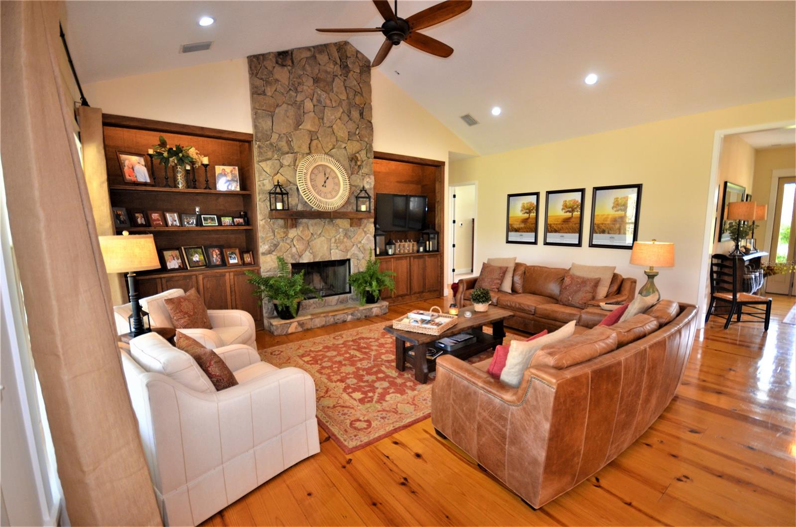 Volco Hlnds - Residential