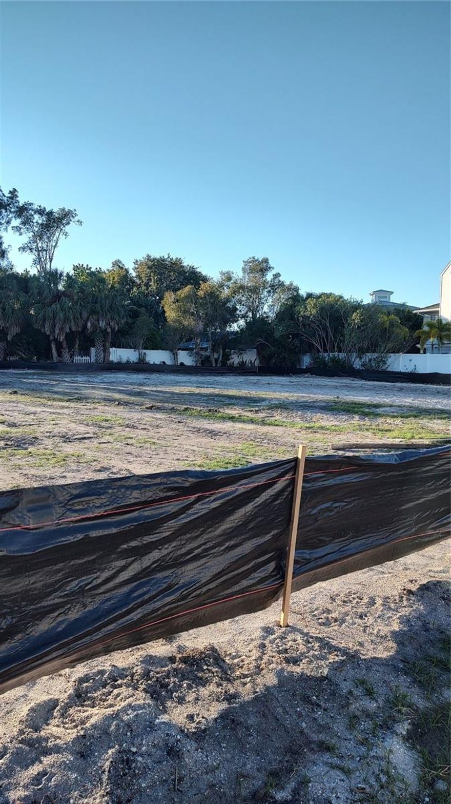 Affordable build site in a quiet residential neighborhood. Ideal for a single-family home or builder’s portfolio addition. Survey and set test complete. Architectural plans provided and ready for customization. Centrally located with easy access to beaches, downtown and major routes. Highlights across all lots, ready for immediate construction or permitting. Surveys (2026), set tests and permitting budgets complete. Architectural drawings included (modifiable to your design). Build with confidence and speed as every detail is prepared.