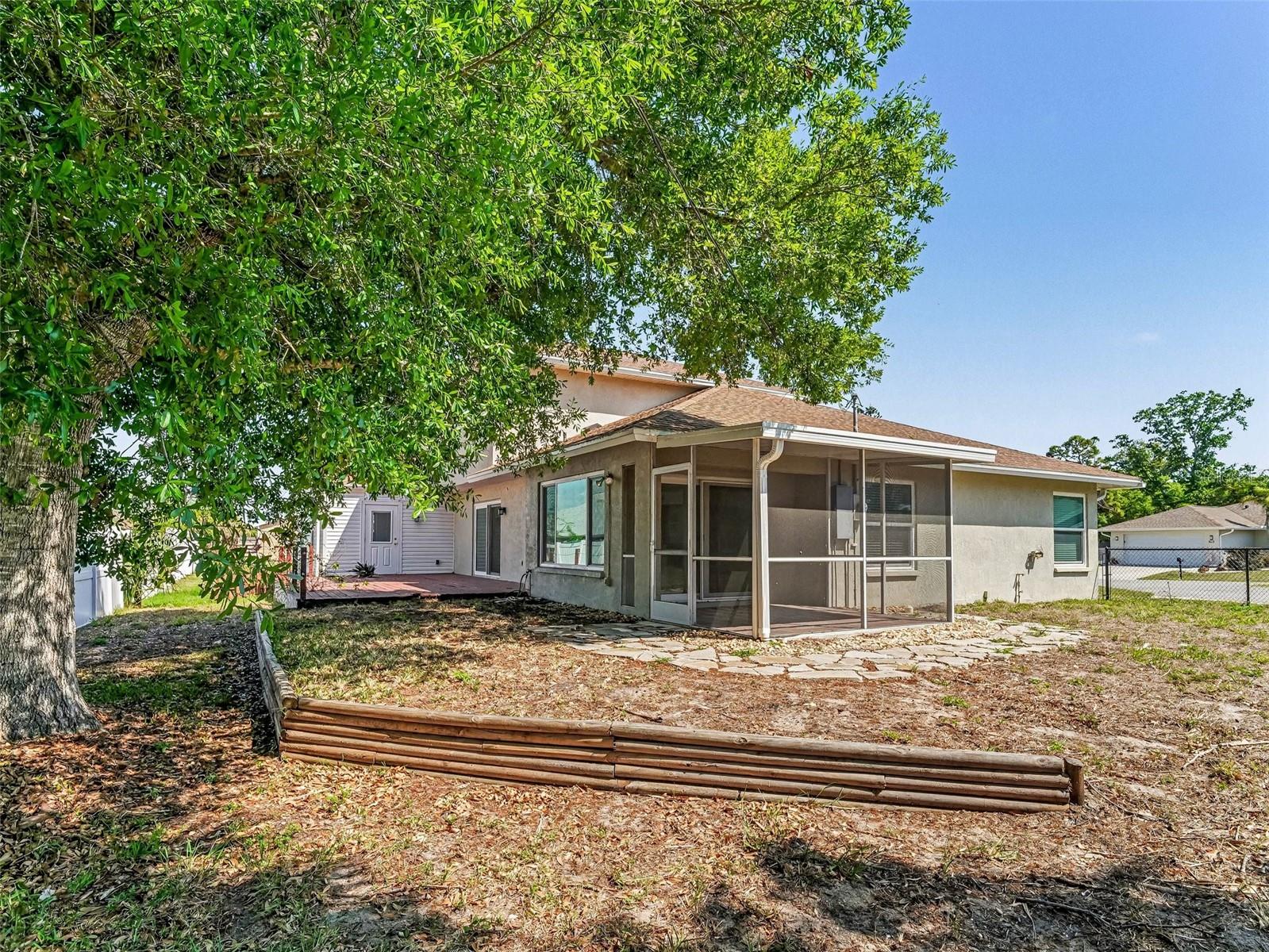 SPANISH WELLS - Residential