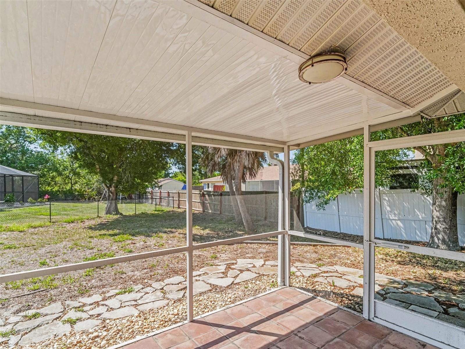 SPANISH WELLS - Residential