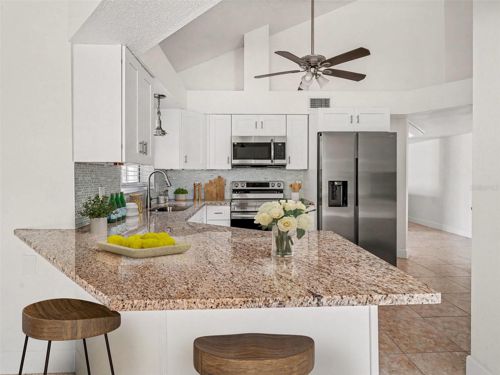 SPANISH WELLS - Residential