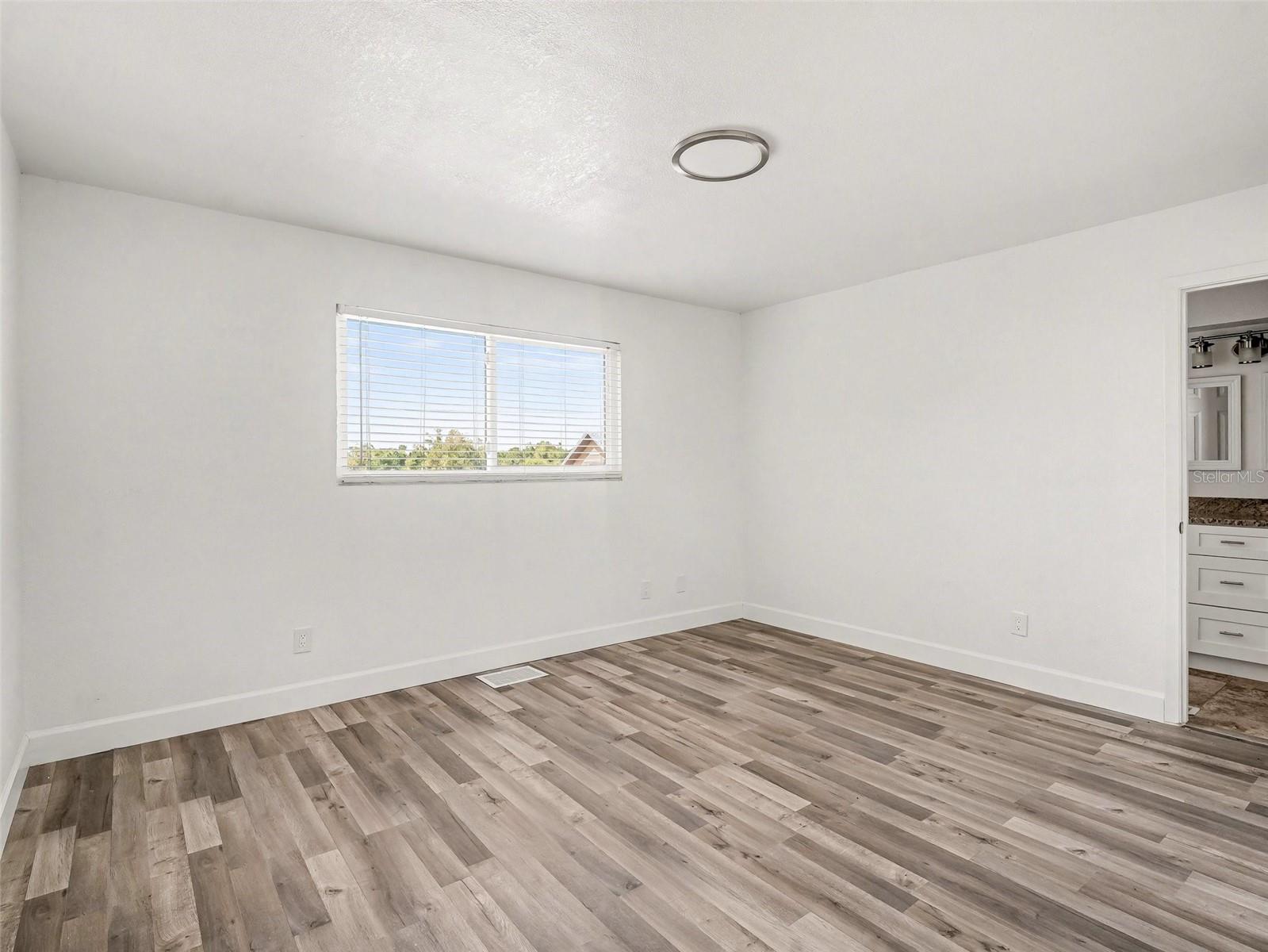 SPANISH WELLS - Residential